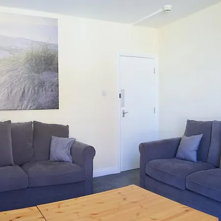 Newborough Apartments By Stay In Scarborough *
