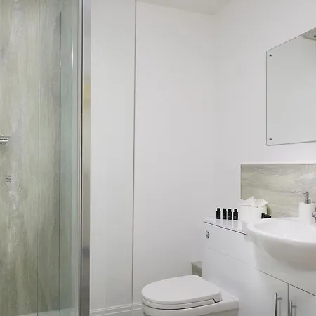 Newborough Apartments By Stay In Scarborough Apartmán