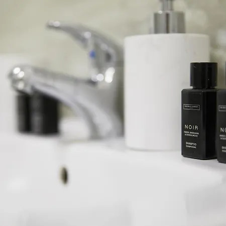 Newborough Apartments By Stay In Scarborough Scarborough