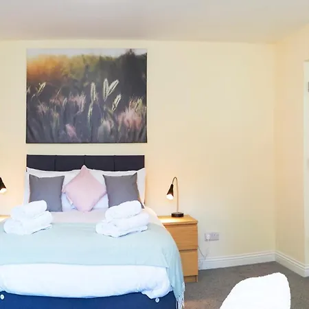 Newborough Apartments By Stay In Scarborough Scarborough