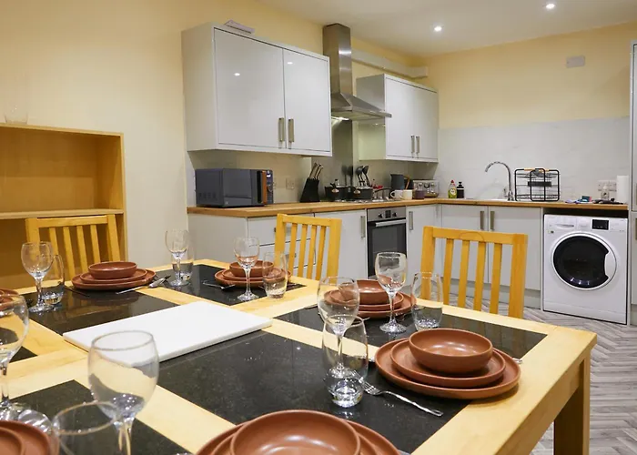 Newborough Apartments By Stay In Scarborough *