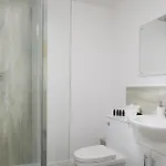 Newborough Apartments By Stay In Scarborough